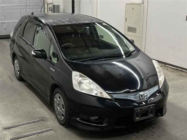 10045 Honda Fit shuttle GP2 2012 г. (MIRIVE Saitama)